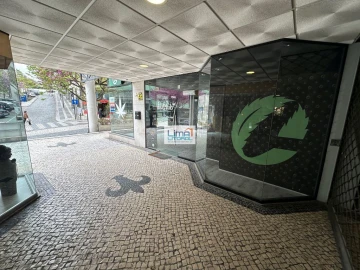 Loja para Arrendamento em Leiria, Pousos, Barreira e Cortes