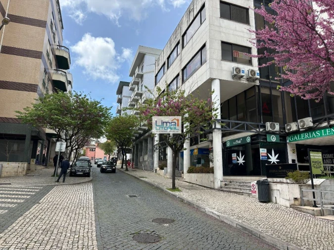 Loja para Arrendamento em Leiria, Pousos, Barreira e Cortes Foto 9