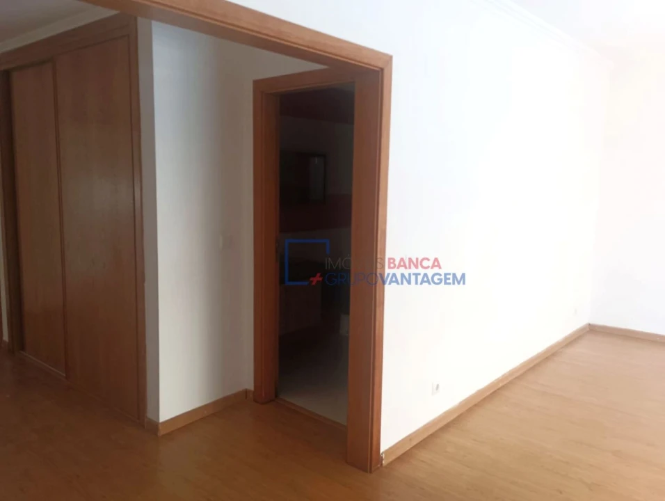 Apartamento T3 para Venda em Encosta do Sol Foto 19