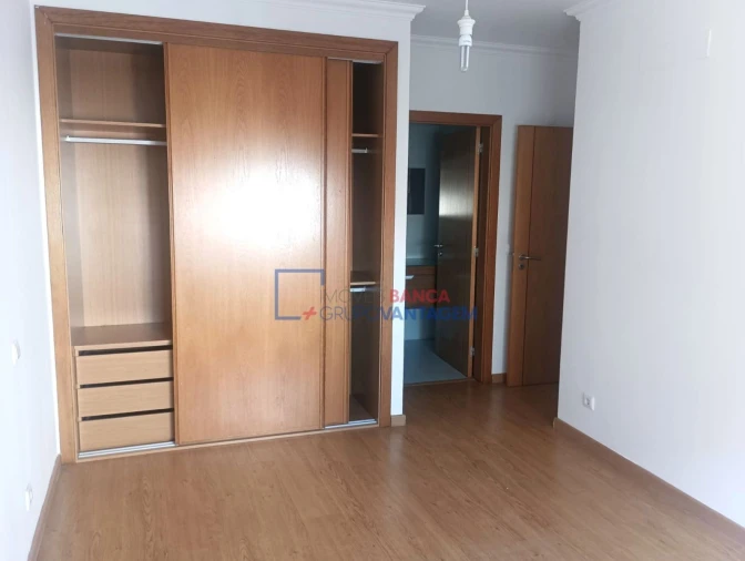 Apartamento T3 para Venda em Encosta do Sol Foto 11