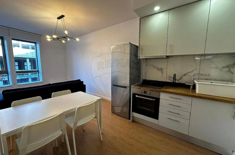 Apartamento T1 para Venda em Cedofeita, Santo Ildefonso, Sé, Miragaia, São Nicolau e Vitória Foto 7
