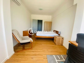Quarto para Arrendamento em Almada, Cova da Piedade, Pragal e Cacilhas