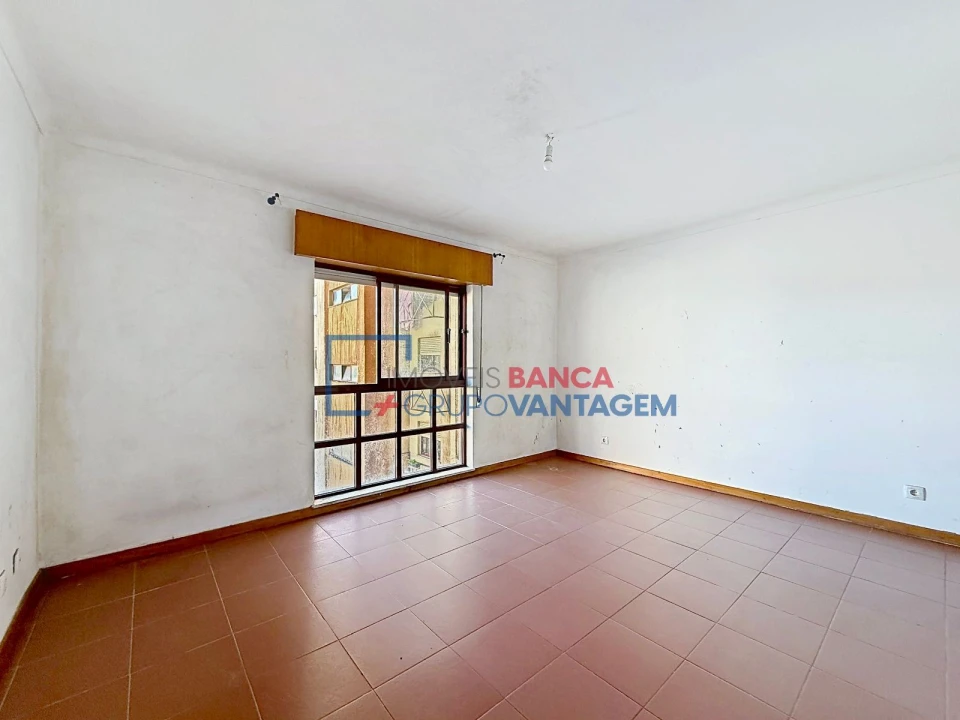 Apartamento T2 para Venda em Algueirão-Mem Martins Foto 7