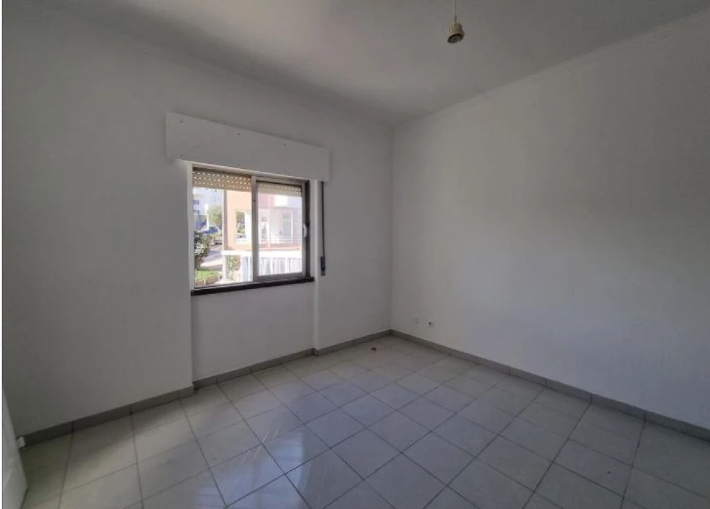Apartamento T2 para Venda em Barcarena Foto 23