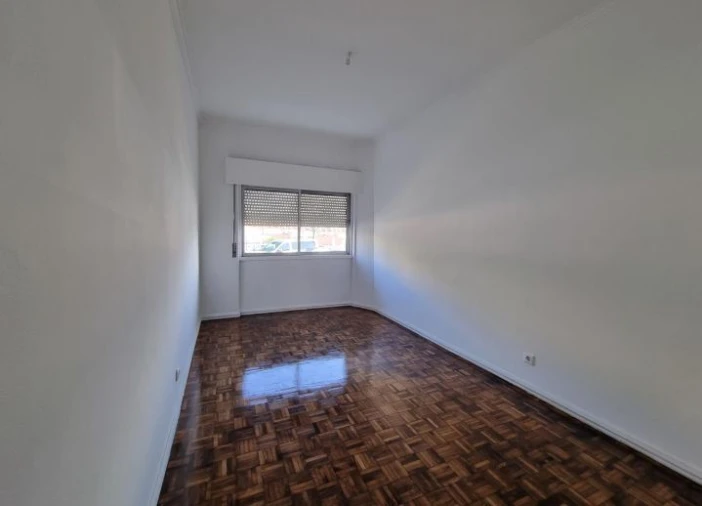 Apartamento T2 para Venda em Barcarena Foto 8