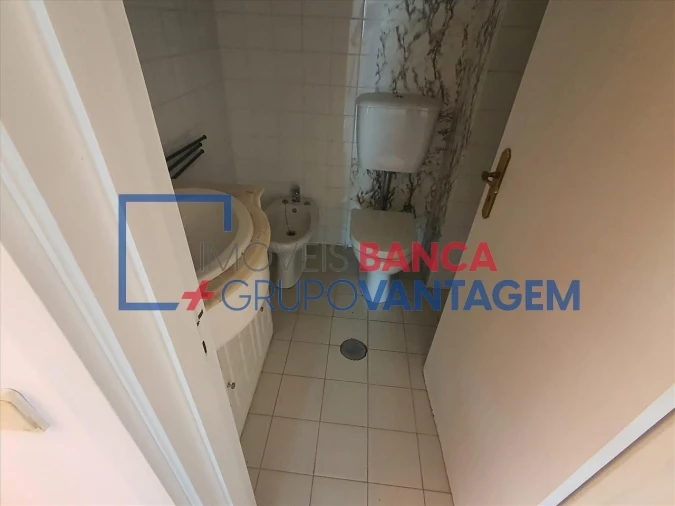 Apartamento T3 para Venda em Vilar de Andorinho Foto 8