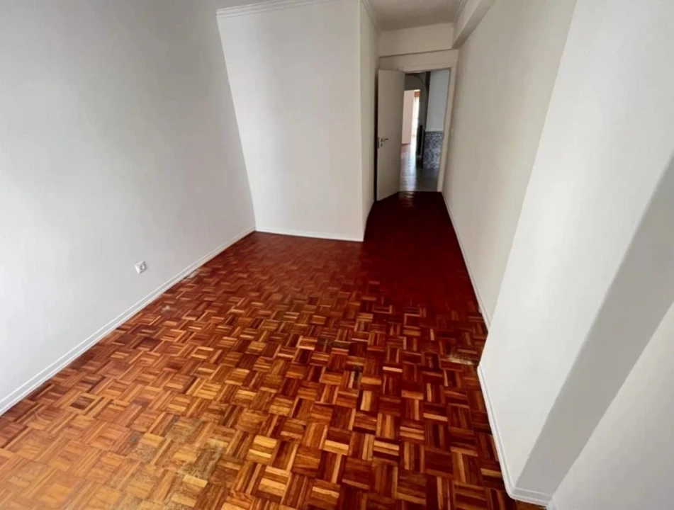 Apartamento T2 para Venda em Agualva e Mira-Sintra Foto 15