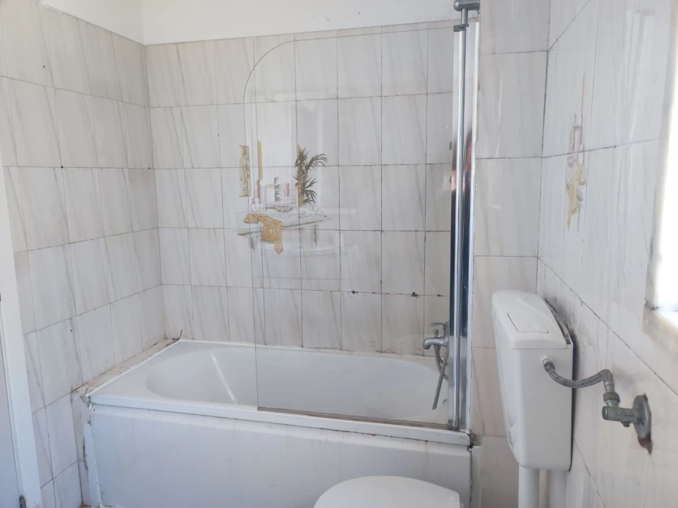 Apartamento T2 para Venda em Agualva e Mira-Sintra Foto 25