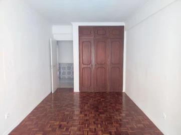 Apartamento T2 para Venda em Agualva e Mira-Sintra