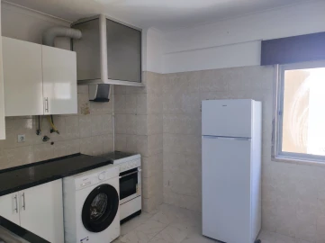 Apartamento T2 para Venda em Agualva e Mira-Sintra
