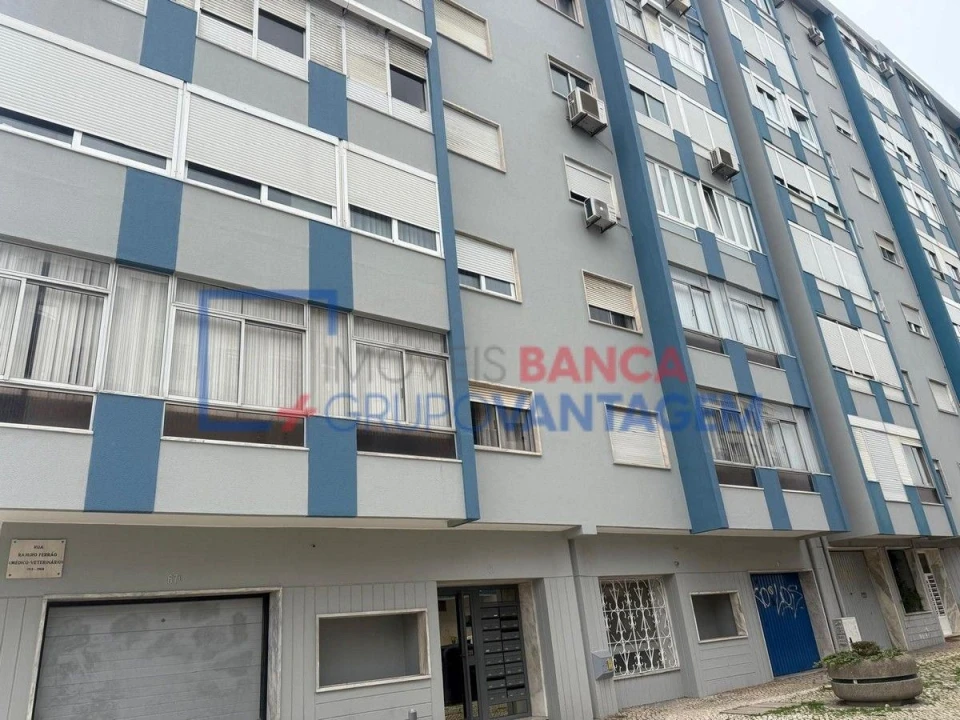 Apartamento T3 para Venda em Almada, Cova da Piedade, Pragal e Cacilhas Foto 18