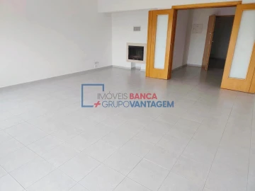 Apartamento T2 para Venda em Azambuja