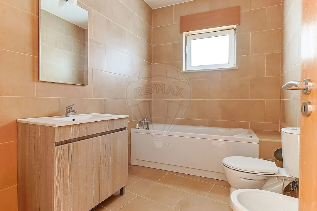 Moradia T4 para Venda em São Martinho do Bispo e Ribeira de Frades Foto 18