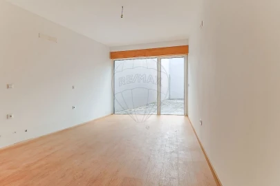 Moradia T4 para Venda em São Martinho do Bispo e Ribeira de Frades