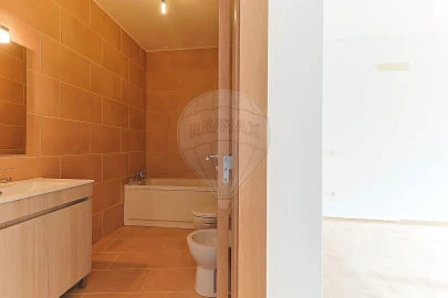 Moradia T4 para Venda em São Martinho do Bispo e Ribeira de Frades