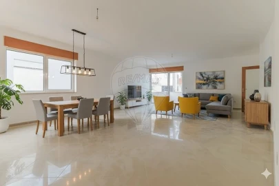 Moradia T4 para Venda em São Martinho do Bispo e Ribeira de Frades