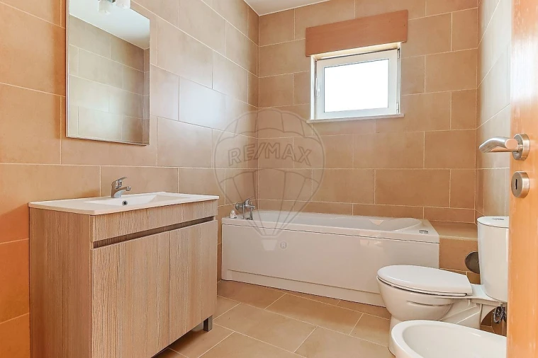 Moradia T4 para Venda em São Martinho do Bispo e Ribeira de Frades Foto 18