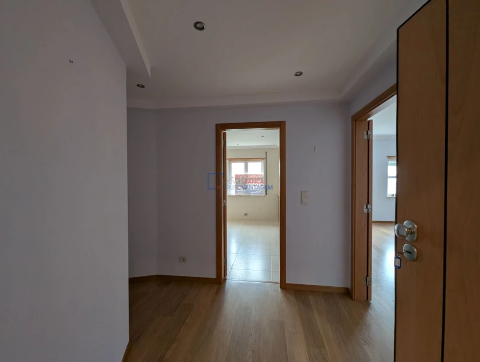Apartamento T2 para Venda em Venteira Foto 5