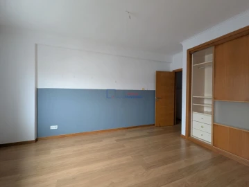 Apartamento T2 para Venda em Venteira