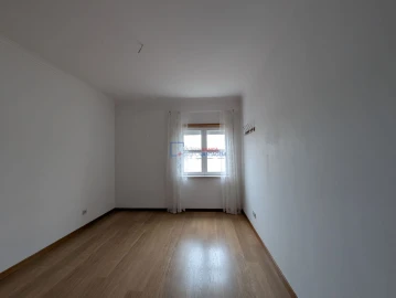 Apartamento T2 para Venda em Venteira