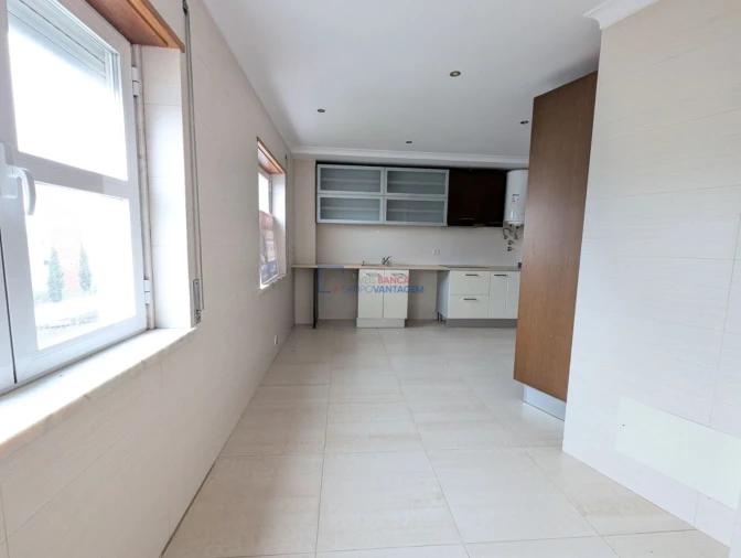 Apartamento T2 para Venda em Venteira Foto 16