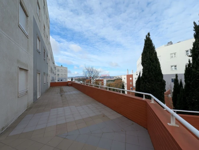 Apartamento T2 para Venda em Venteira Foto 21