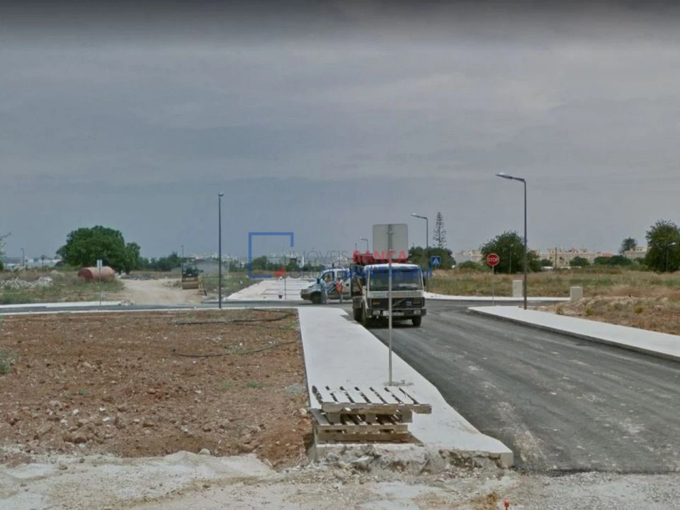 Terreno P/ Prédio para Venda em Tavira (Santa Maria e Santiago) Foto 1