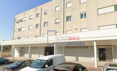 Apartamento T3 para Venda em Fonte Arcada e Oliveira