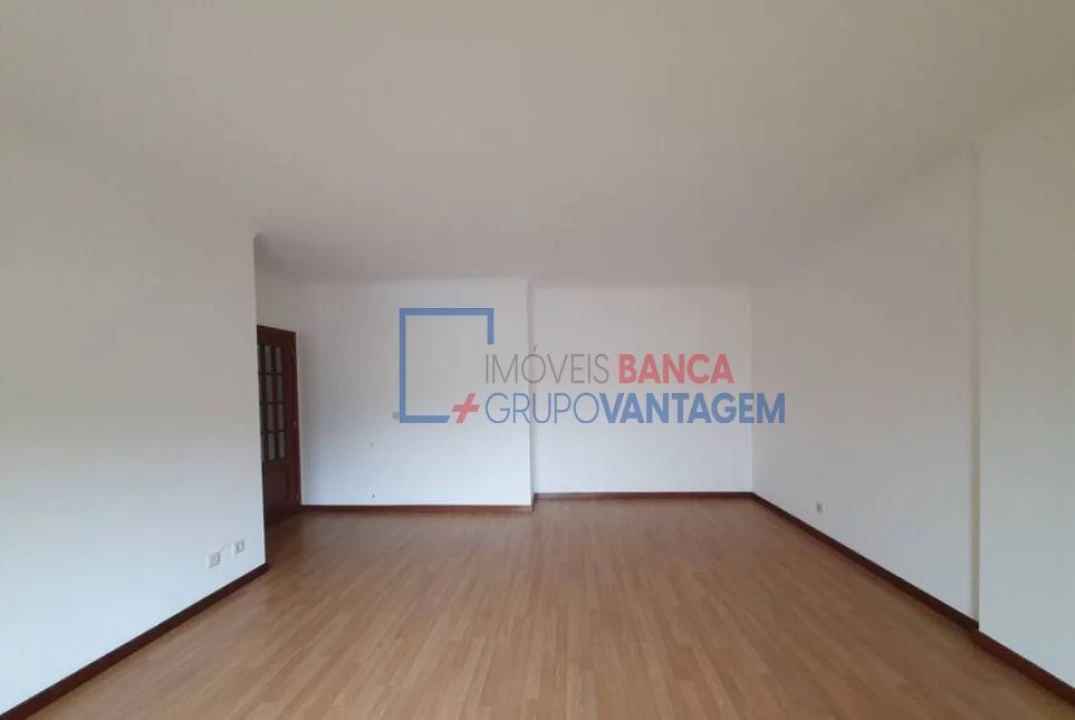 Apartamento T3 para Venda em Paço de Sousa Foto 5
