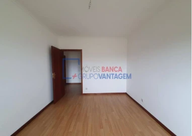 Apartamento T3 para Venda em Paço de Sousa