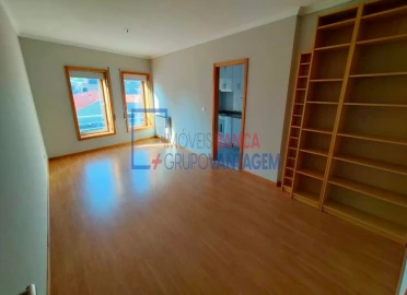 Apartamento T1 para Venda em Paranhos