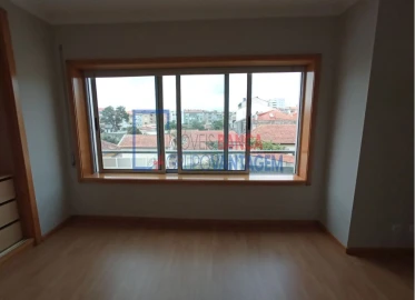 Apartamento T1 para Venda em Paranhos