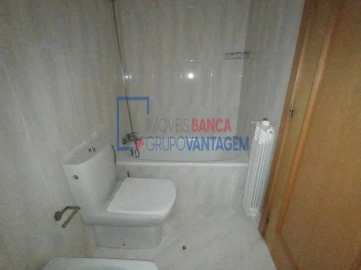Apartamento T1 para Venda em Paranhos