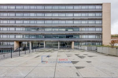 Apartamento T4 para Venda em Mafamude e Vilar do Paraíso