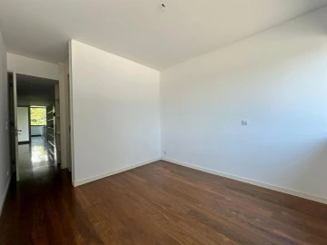 Apartamento T4 para Venda em Mafamude e Vilar do Paraíso