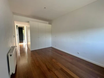 Apartamento T4 para Venda em Mafamude e Vilar do Paraíso