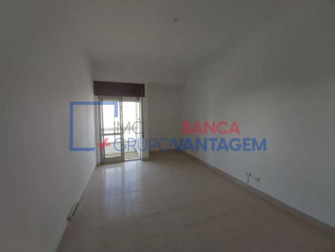 Apartamento T3 para Venda em Moita Foto 7