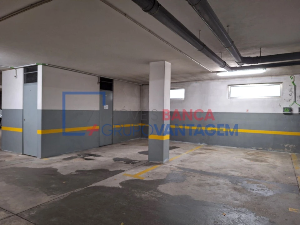 Apartamento T2 para Venda em Cidade da Maia Foto 28