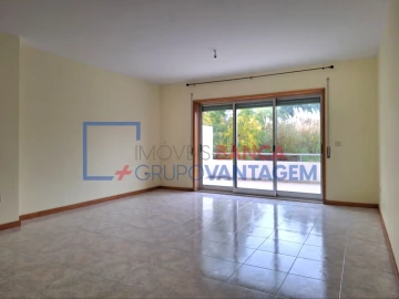 Apartamento T2 para Venda em Cidade da Maia