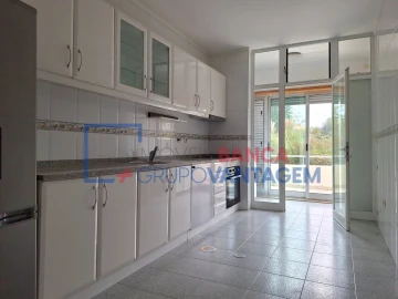 Apartamento T2 para Venda em Cidade da Maia