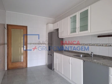 Apartamento T2 para Venda em Cidade da Maia