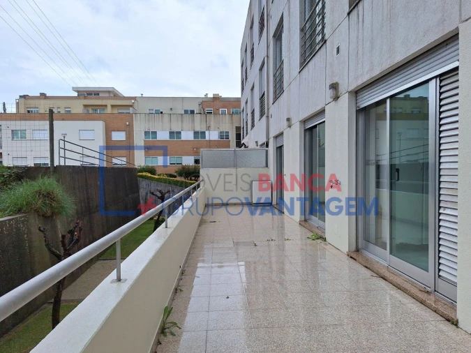 Apartamento T2 para Venda em Cidade da Maia Foto 6