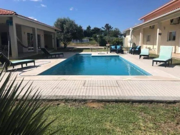 Moradia T4 para Venda em Samuel