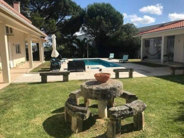 Moradia T4 para Venda em Samuel