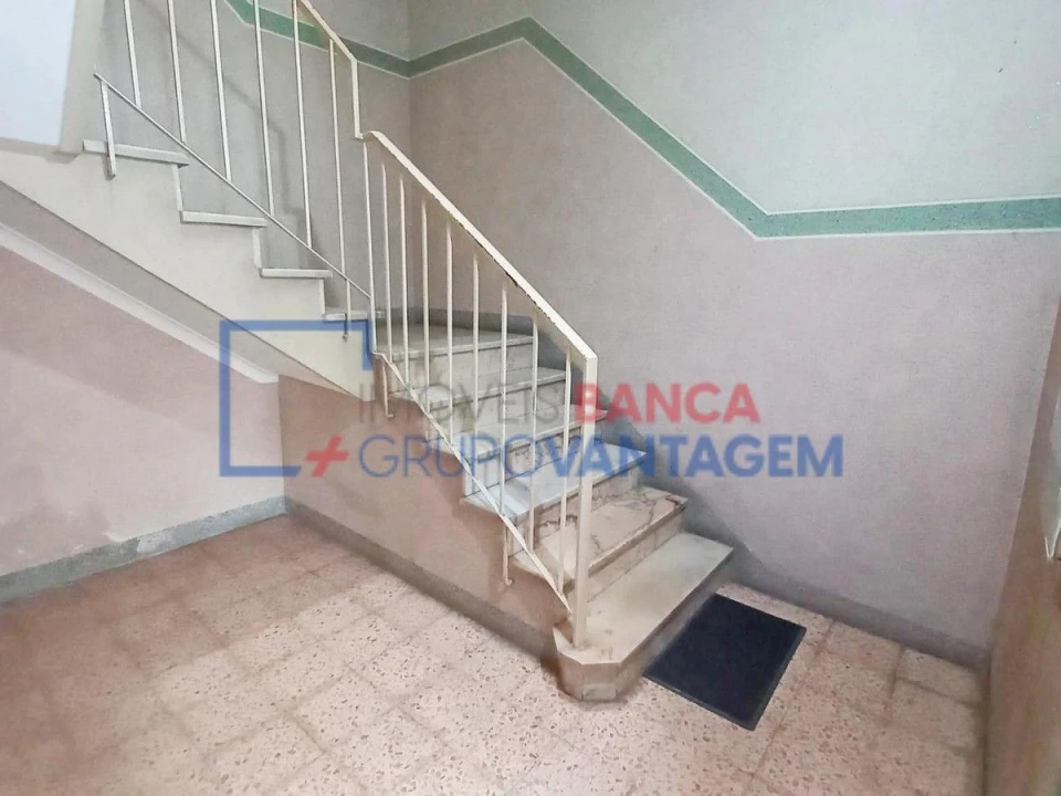 Apartamento T2 para Venda em Barreiro e Lavradio Foto 4