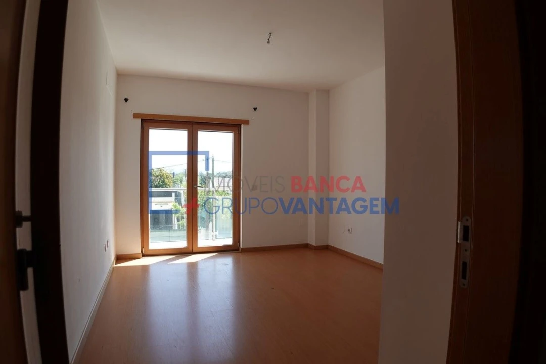 Apartamento T4 para Venda em Pinhal Novo Foto 15