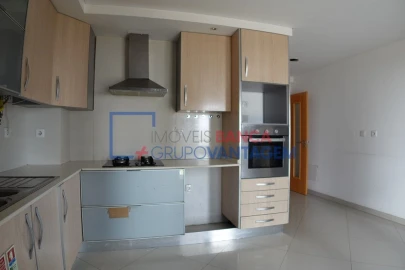 Apartamento T4 para Venda em Pinhal Novo