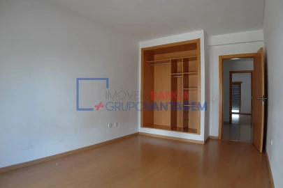 Apartamento T4 para Venda em Pinhal Novo