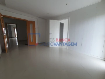 Apartamento T4 para Venda em Pinhal Novo