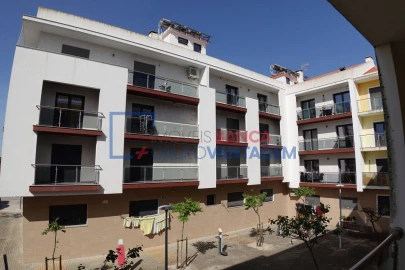 Apartamento T4 para Venda em Pinhal Novo